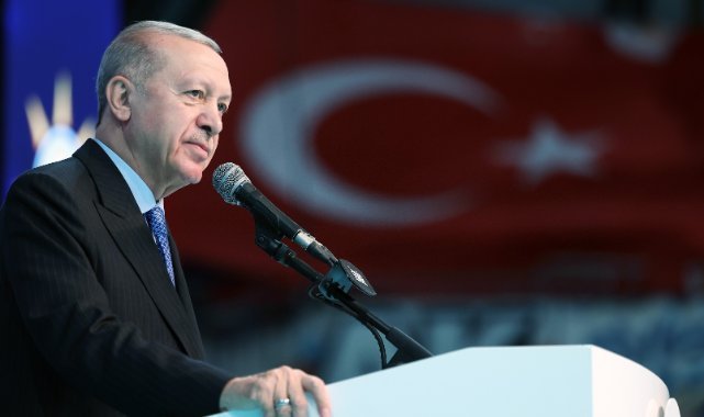 Cumhurbaşkanı Erdoğan: "İzmir’e eser bırakmadılar yediler içtiler dağıldılar"