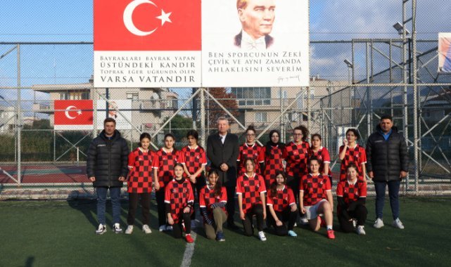 Güzelbahçe Kadın Futbol Takımı’ndan iddialı başlangıç