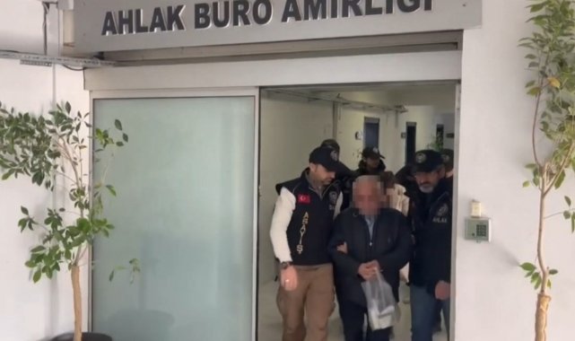 İzmir'de masaj salonuna fuhuş baskını: 9 gözaltı