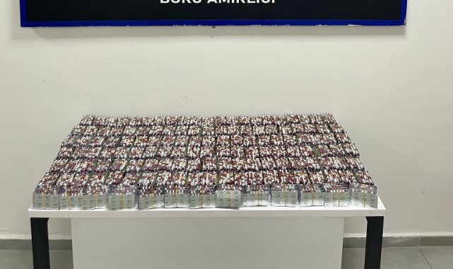 İzmir'de uyuşturucu taciri 15 binin üzerinde hapla yakalandı