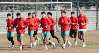 Karşıyaka’da futbolcular antrenmana çıkmadı
