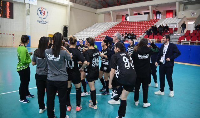 Manisa BBSK Hentbol Takımı Tarih Yazdı