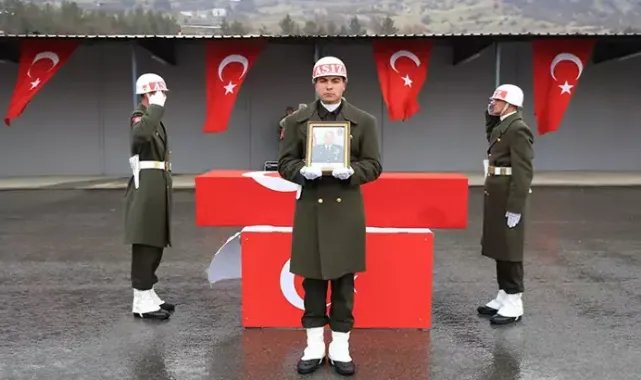 Şehit Binbaşı Kemal Yetişen için Şırnak'ta tören
