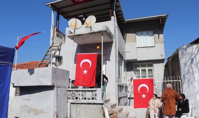 Şehit Osman Oktay’ın acı haberi baba ocağı İzmir’e ulaştı