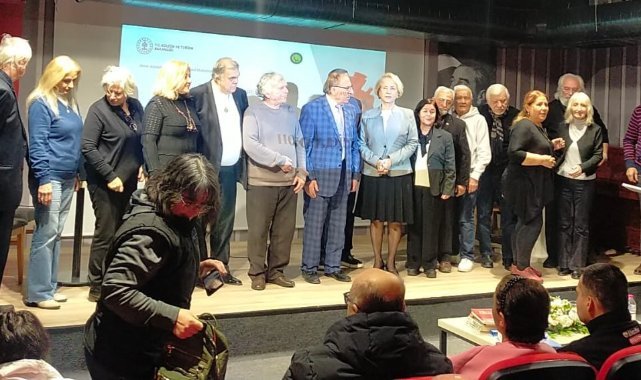 Şiirli Sevgiler gönderdiler deprem bölgesine