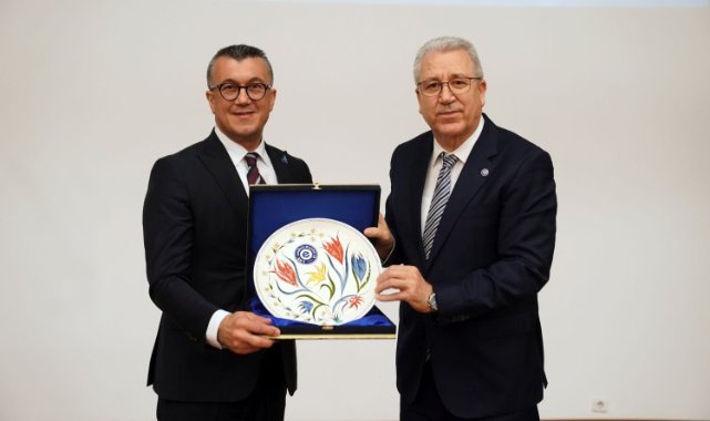 TÜSEB Başkanı Prof. Dr. Ümit Kervan, Ege Üniversitesine konuk oldu