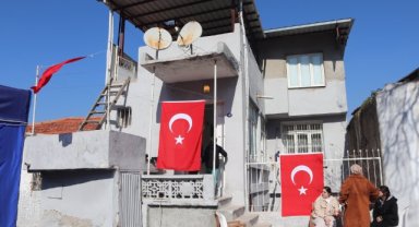 Üç ay sonra evlenecekti; Şehit Osman Oktay’ın acı haberi baba ocağı İzmir’e ulaştı