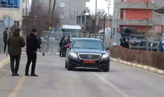 Van Büyükşehir Belediye Başkanı Zeydan, görevden uzaklaştırıldı