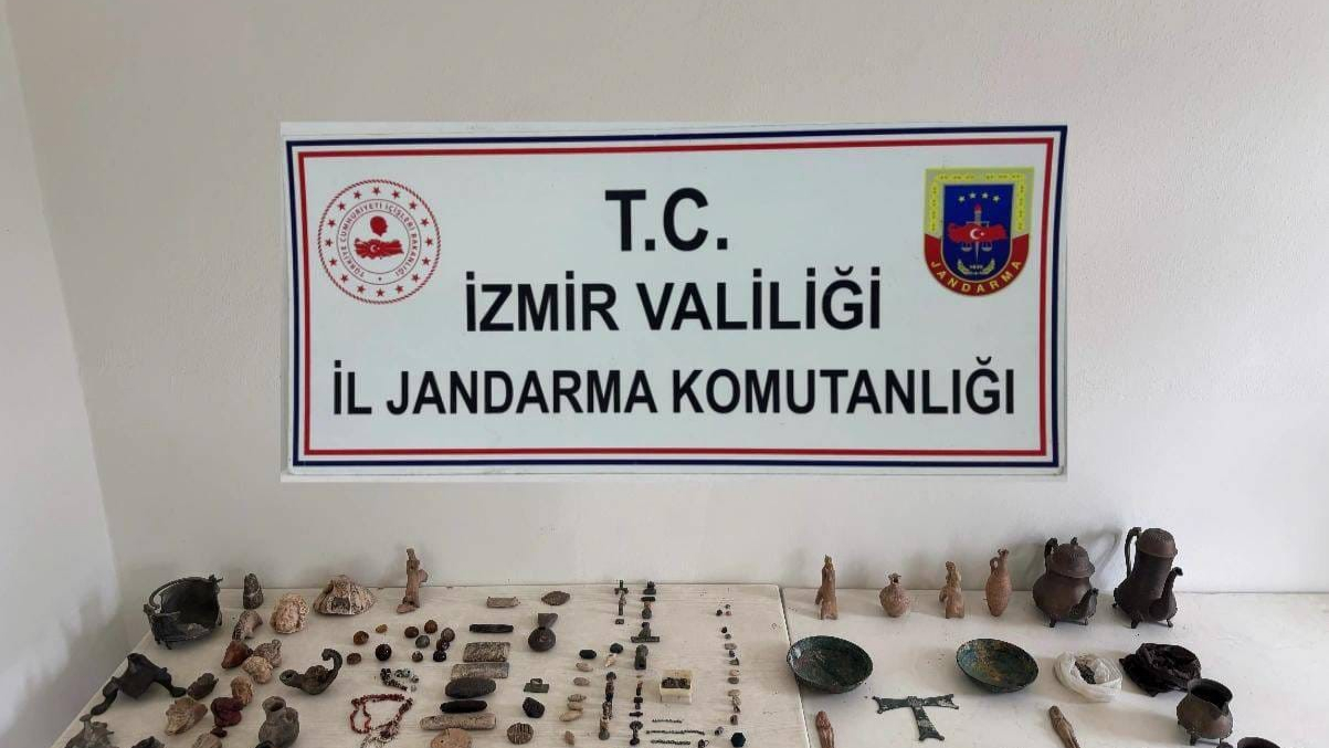 Tarihi eserleri satacaktı, jandarmaya yakalandı