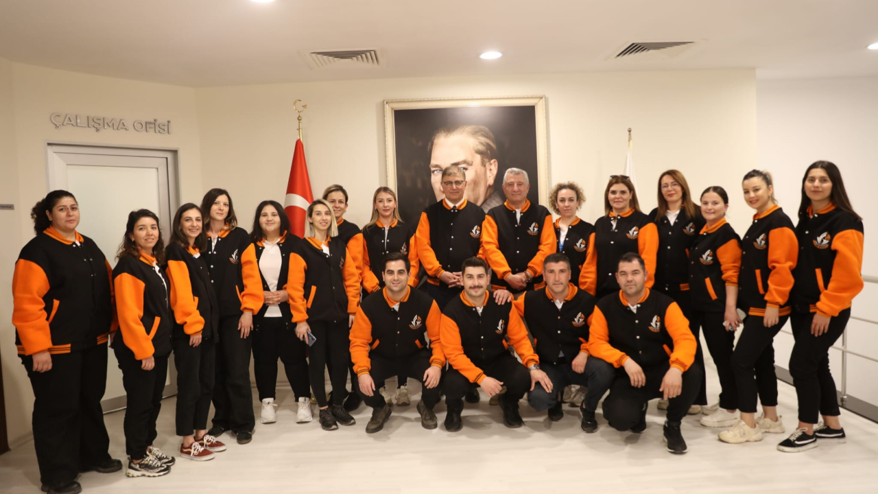 Güzelbahçe Gençlik’ten Başkan Tugay’a Ziyaret