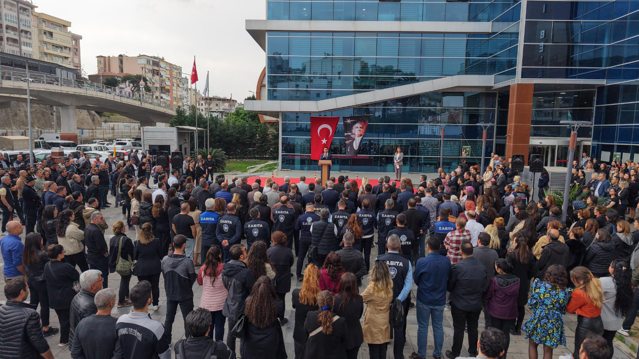 Başkan Önal, personelle bayramlaştı