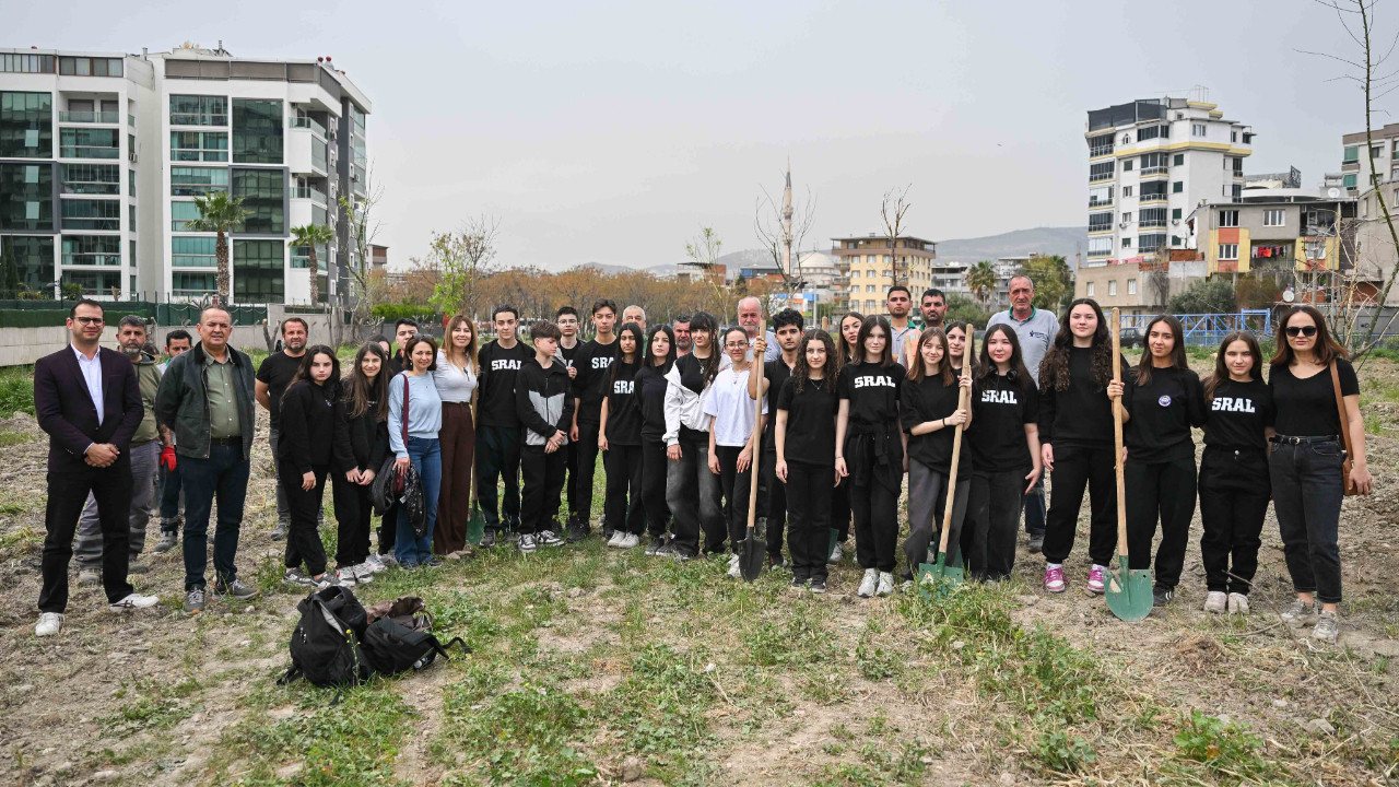 Bornova’da gençlerle birlikte daha yeşil bir gelecek