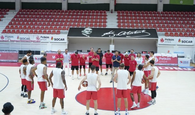 Aliağa Petkimspor, A. Efes deplasmanında