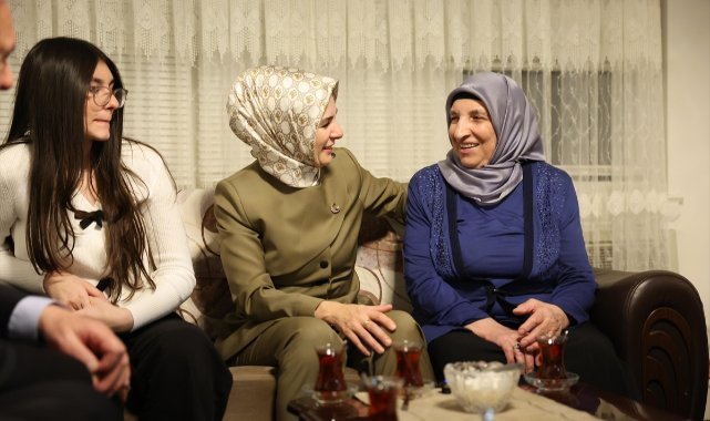 Bakan Göktaş'tan 46 yıl önce ABD'ye yerleşen Türk aileye sürpriz ziyaret