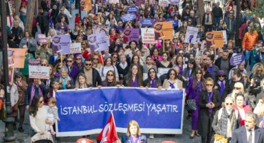 Başkan Ünsal’dan 8 Mart’a özel harmandalı!