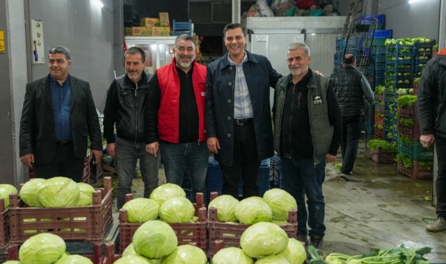 Başkan Zeyrek Sahurda Hal Esnafıyla Buluştu