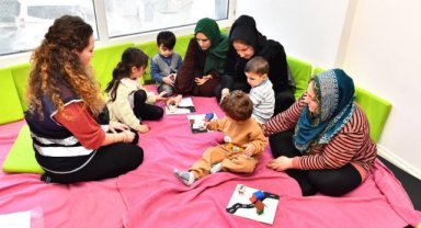 Bebekler İzmir95 projesiyle ilk diplomalarını aldı