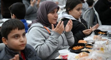 Bornova’da Ramazan dayanışması, Başkan Eşki: Bornova’da kimse kendini yalnız hissetmeyecek
