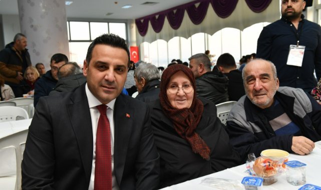 Çiğli Belediyesi'nden Dayanışma Sofrası