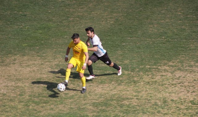 Ege Üniversitesi SK kendi evinde galip