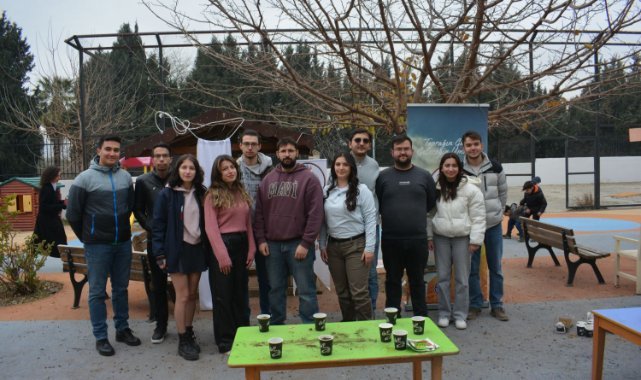 Egeli genç ziraatçılar, miniklere ata tohumlarının önemini anlattı