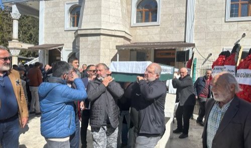 Emekli öğretmen son yolculuğuna uğurlandı