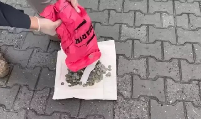 Eyüpsultan’da bin 200 yıllık altın yazmalı Tevrat ele geçirildi; 1,5 milyon dolara satacaklarmış