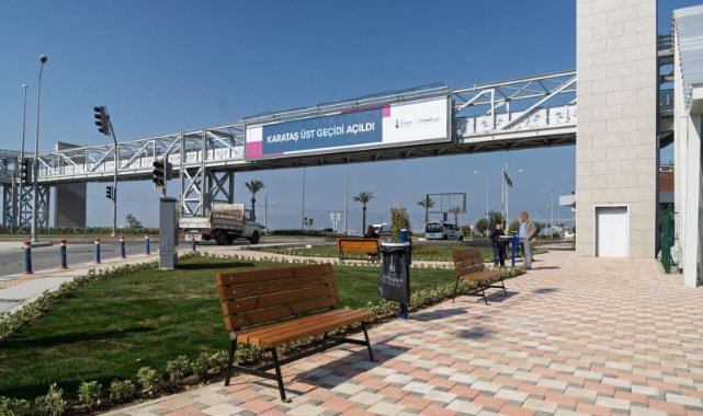 Karataş Yaya Üst Geçidi hizmete açıldı