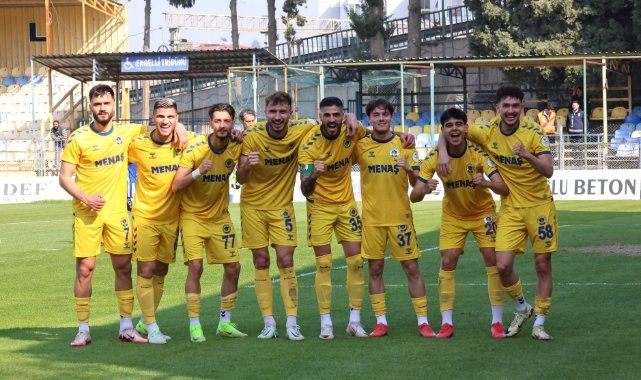 Menemen FK, taraftarının önünde dört dörtlük
