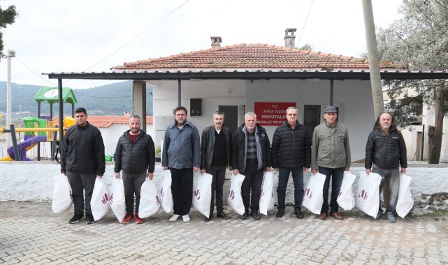 Urla Belediyesinden  çiftçiye tohum desteği