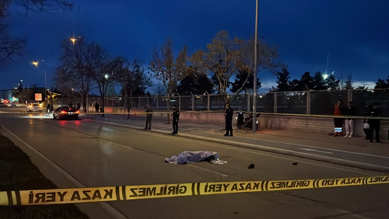 Konya'da Otomobil yayaya çarptı
