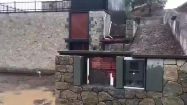 Jandarma ekipleri, İmamoğlu'nun babasına ait evde arama yaptı