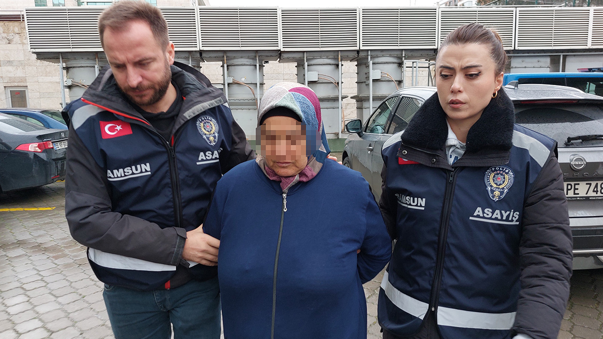 Öğretmen kızını boğarak öldüren anne banyoda bileğini keserek intihar süsü verdi