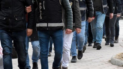 İzmir'de FETÖ terör örgütü üyesi 9 kişi yakalandı