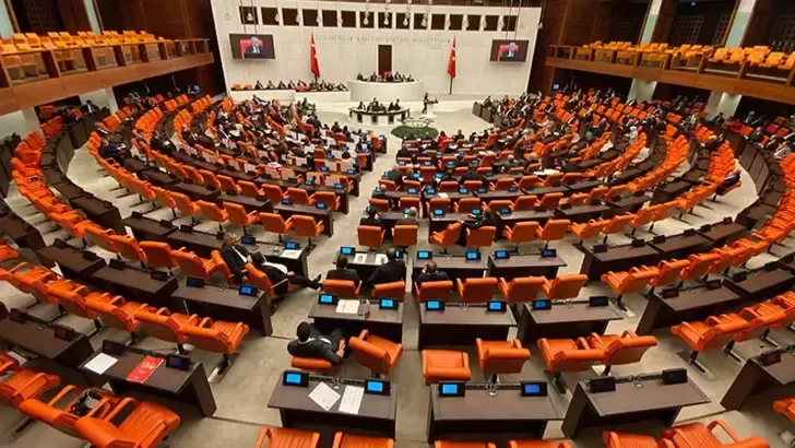 AK Parti'den 21 Mart'ın resmi tatil olması için kanun teklifi