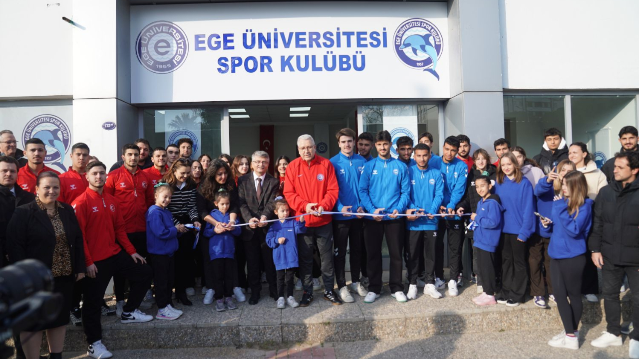 Ege Üniversitesi Spor Kulübü Sualtı Ragbisi takımları başarıları ile göz kamaştırdı