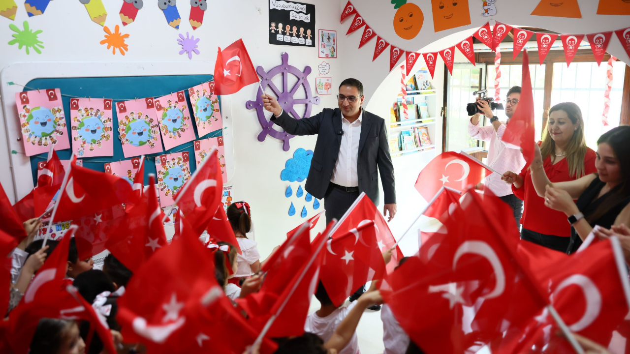 Yiğit, anaokulu öğrencilerinin 23 Nisan coşkusuna ortak oldu