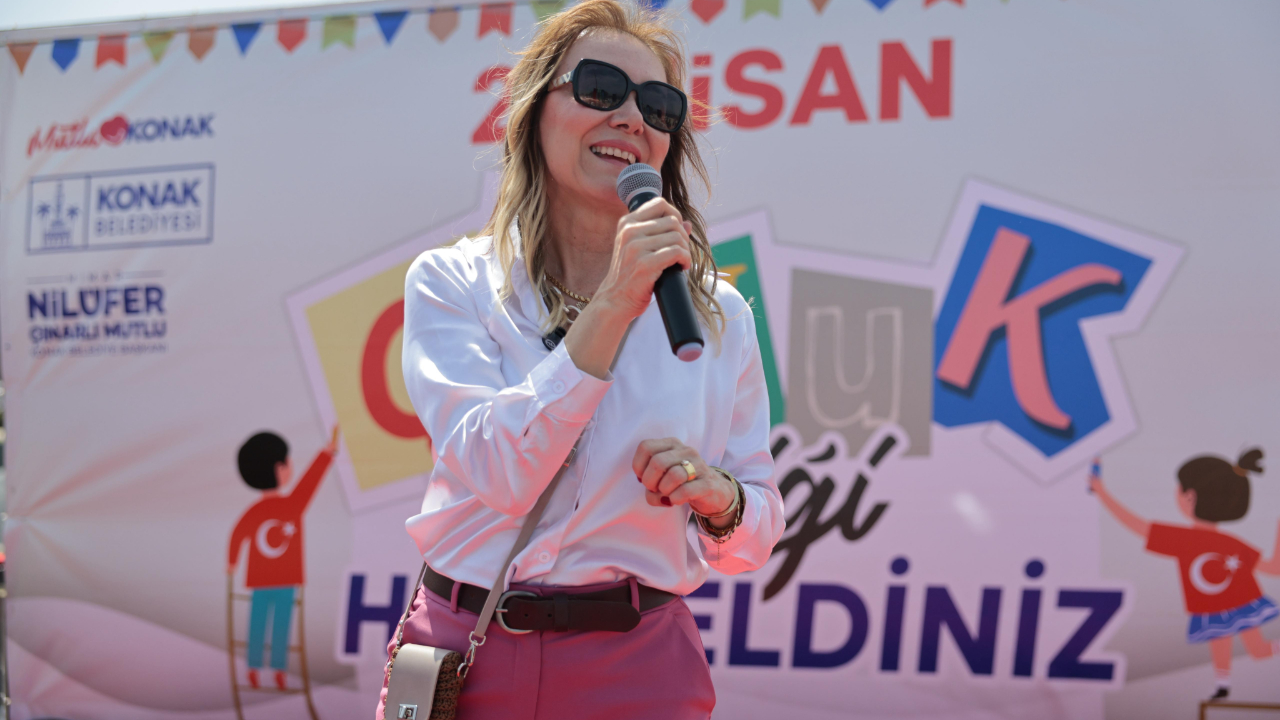 23 Nisan coşkusu Konak’ta doyasıya yaşandı