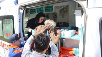 Ambulansa binerken ’Çizmelerim çıkarayım mı’ sözüyle gönülleri fethetti, hayatından dram çıktı