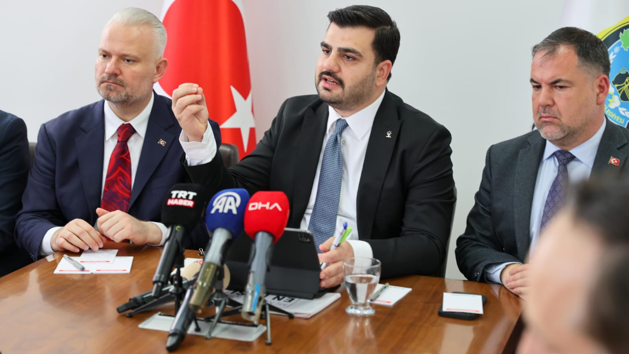AK Parti'li İnan'dan CHP'li belediyelere çağrı
