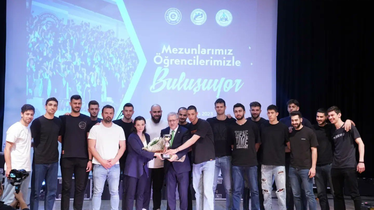 EÜ’de “70. Yıl İlk Ders” etkinlikleri ile mezunlar öğrencilerle buluşuyor