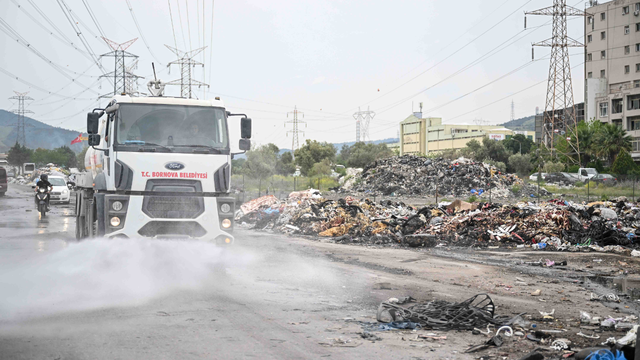 Bornova Belediyesi taşın altına elini koydu