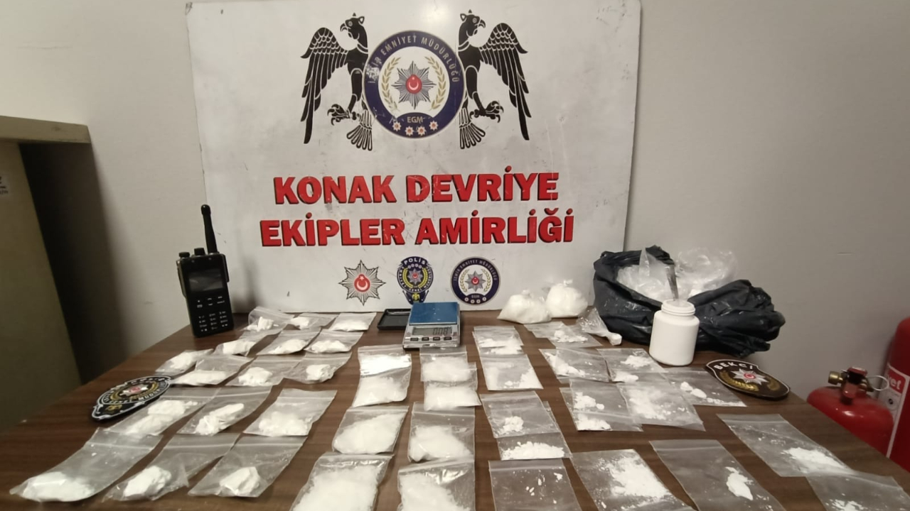 Motosikletli uyuşturucu tacirleri polisten kaçamadı