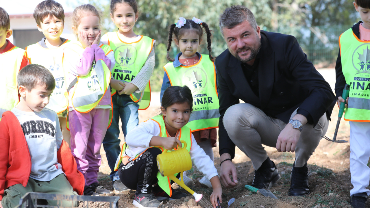 Buca’da çocuklara tohumdan sofraya tarım eğitimi