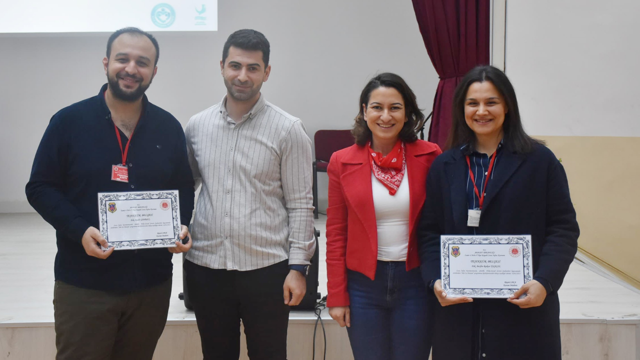 Aliağa'da, psikologlardan hükümlü ve tutuklulara seminer