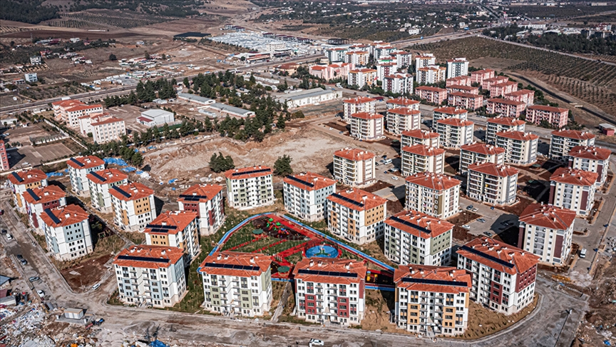 Yeni evlerine kavuşan Arabanlı depremzedeler: "Artık rahat uyuyabiliyoruz"