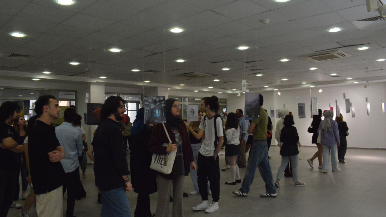 EÜ’de “Plak Kapağı Tasarımı Sergisi” düzenlendi
