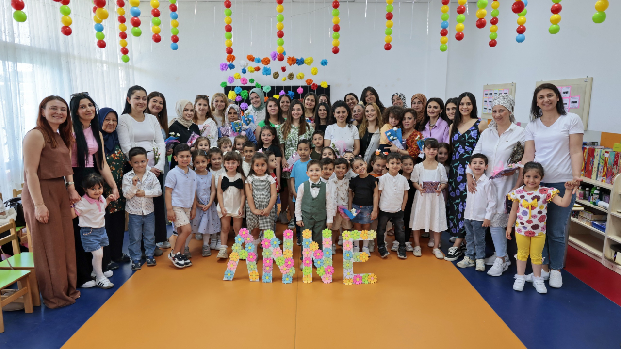 ‘Mutlu Çocuklar’dan annelere sürpriz