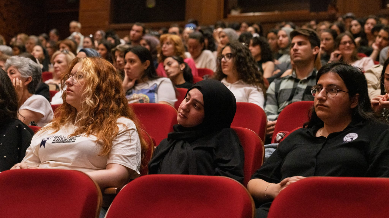 Hemşireler ile hemşire adayları bir araya geldi