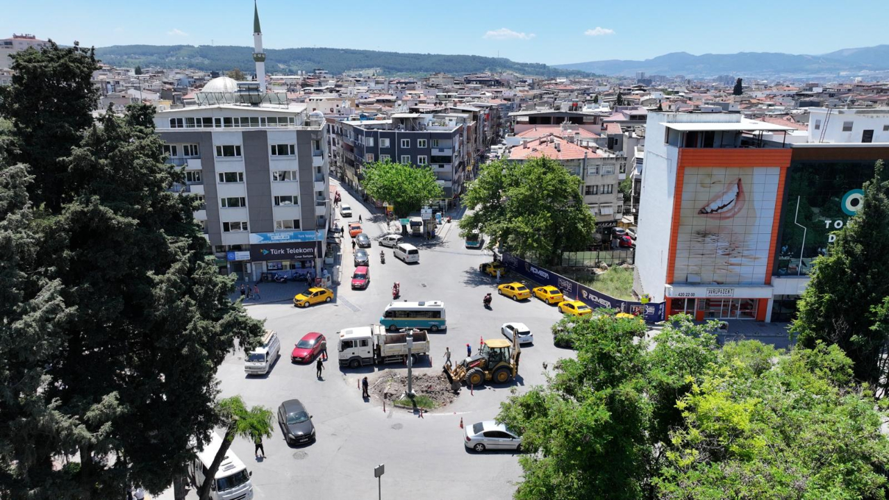 Buca Üçkuyular Meydanı’na yeni trafik düzeni geliyor